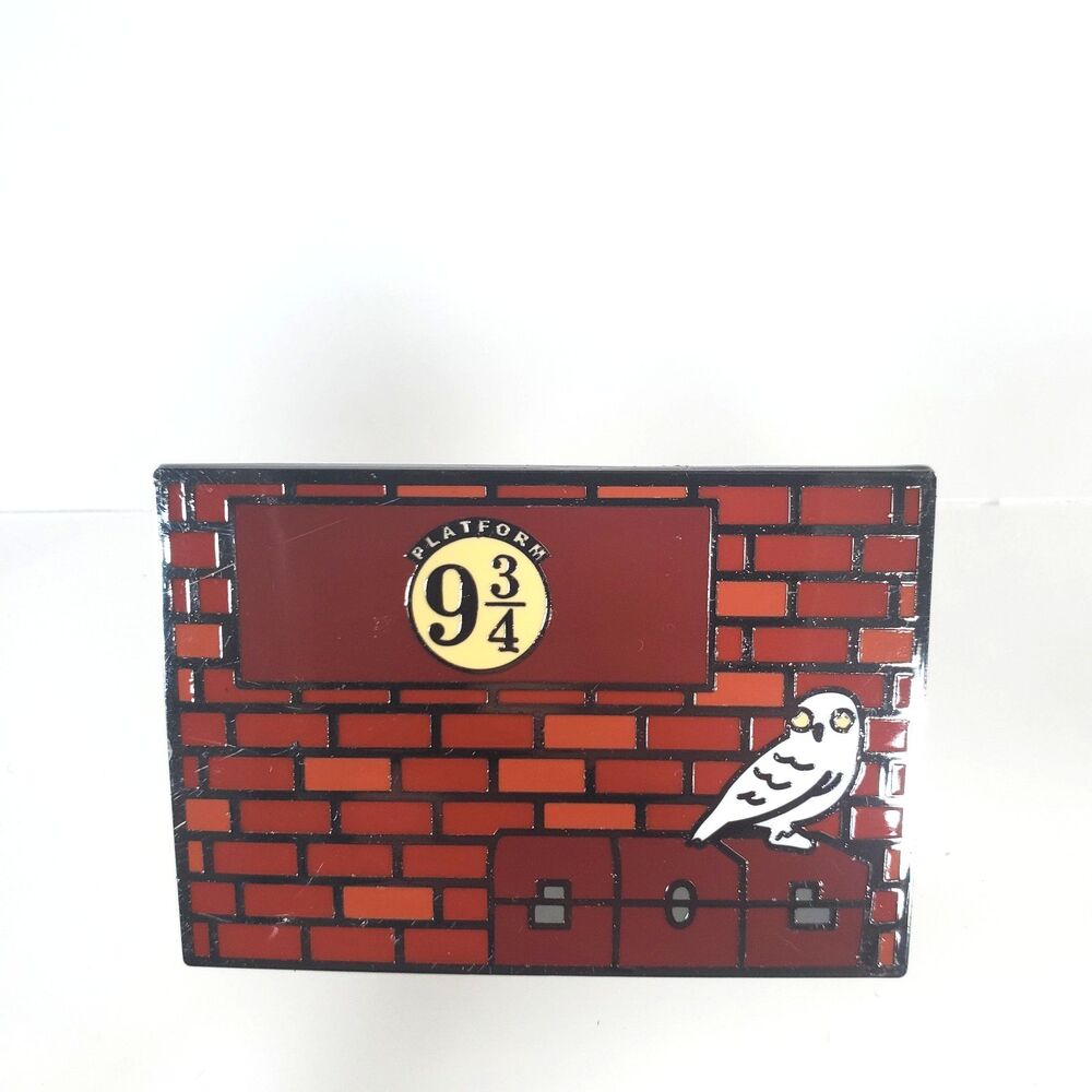 Harry Potter Enamel 5 Pin Set Magical Places Loot Crate 2021 Hogwarts Hogsmeade - Picture 5 of 12